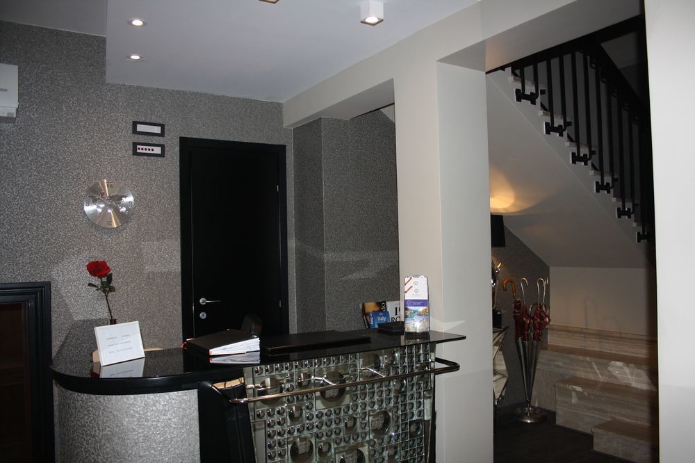Town House Fontana Di Trevi Bed & Breakfast Rom